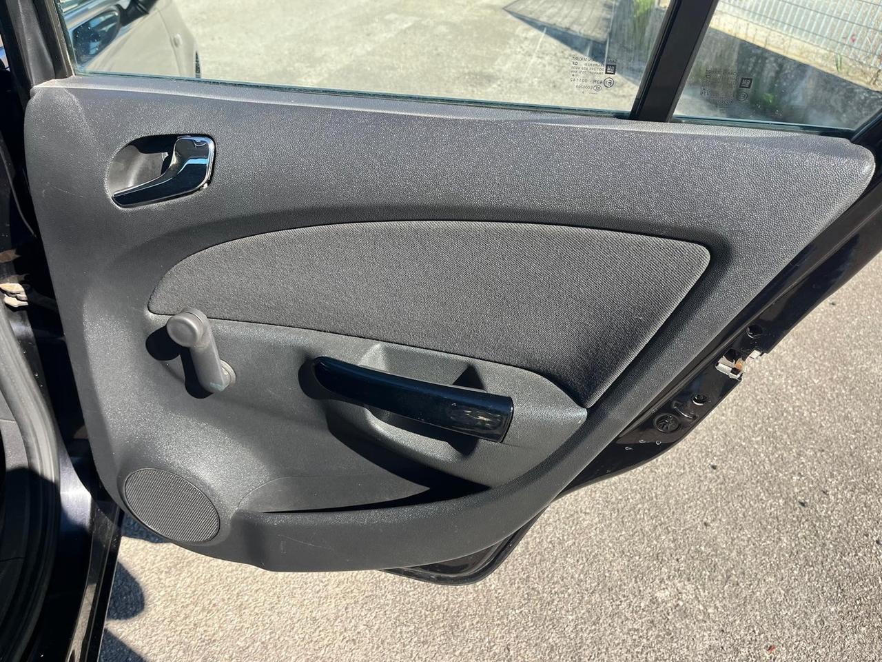 Opel Corsa 1.3 CDTI Club 141000 KM