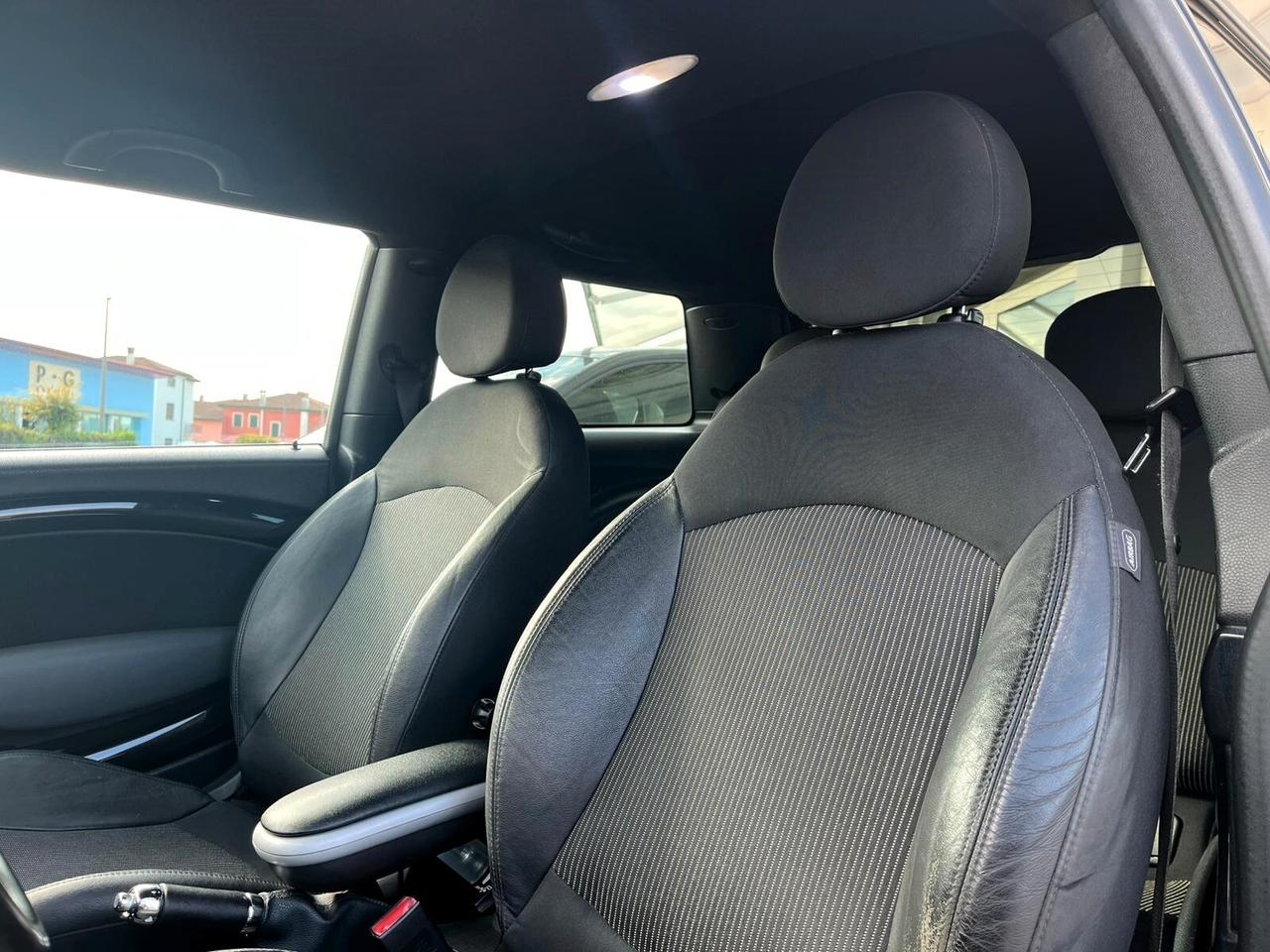 Mini Cooper D 1.6 110Cv