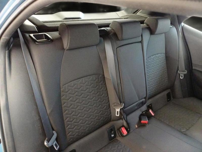 TOYOTA COROLLA 1.8 HYBRID BUSINESS AUTO 5 PORTE BERLINA