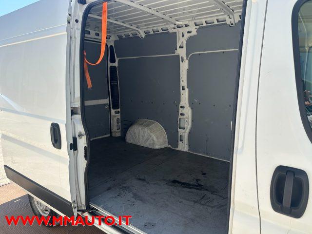 PEUGEOT Boxer 335 2.2 BlueHDi LH2 140 S&S PC-TM Furgone