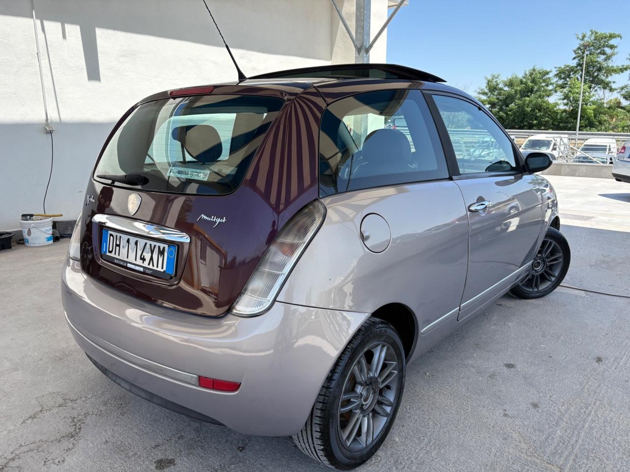 Lancia Ypsilon 1.3 MJT 75 CV Platino TETTO APRIBILE