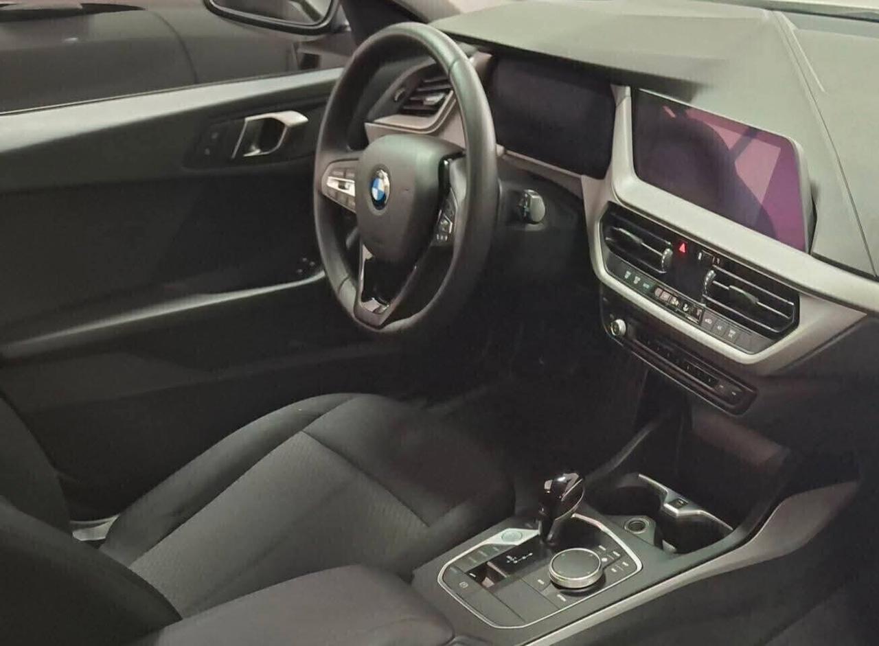 Bmw 116D 5p. Cambio automatico full optional