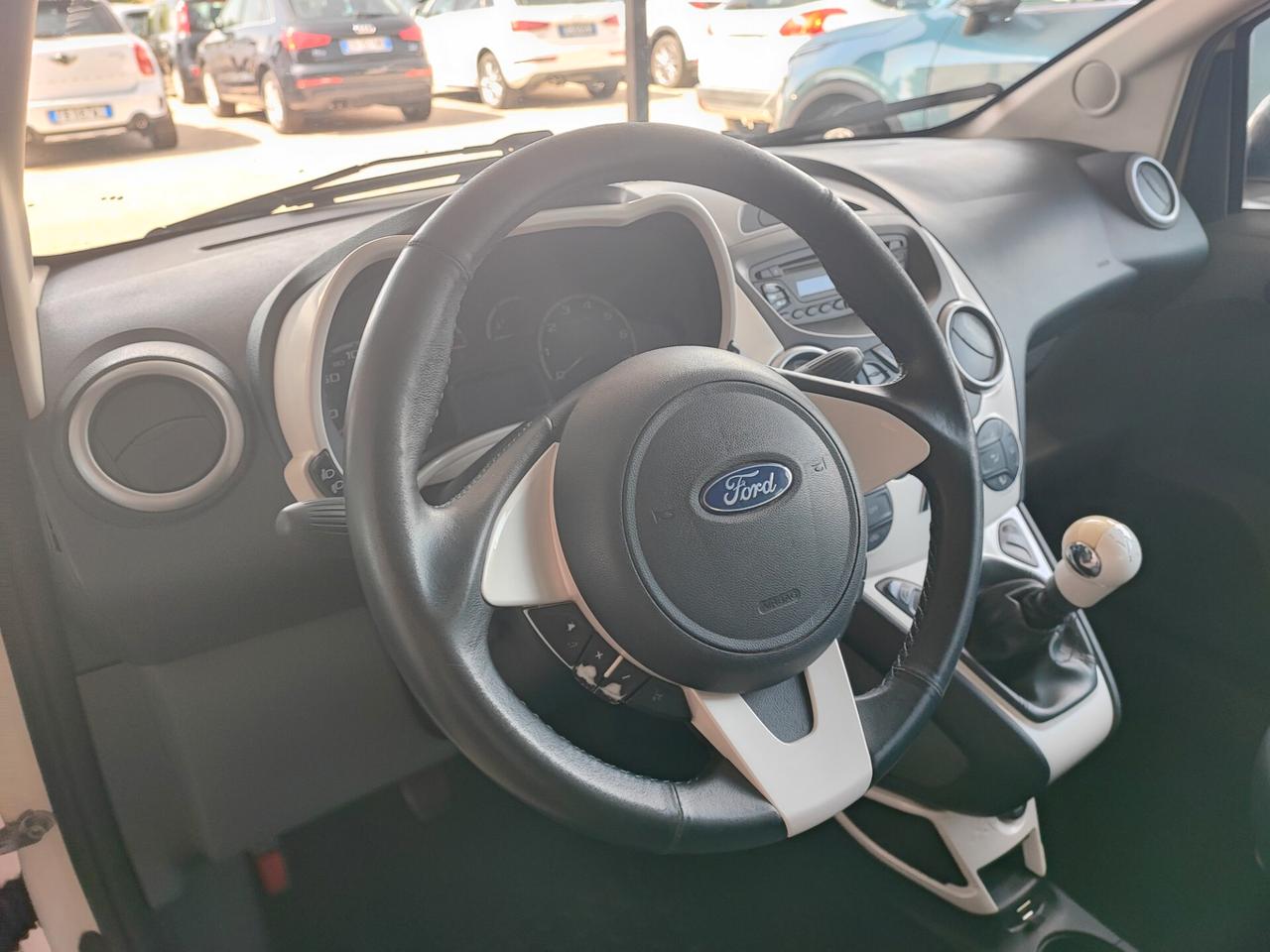 Ford Ka 1.2 8V 69 CV Black&White Edition