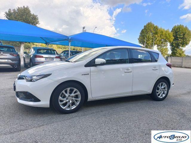 TOYOTA Auris 1.8 Hybrid Business