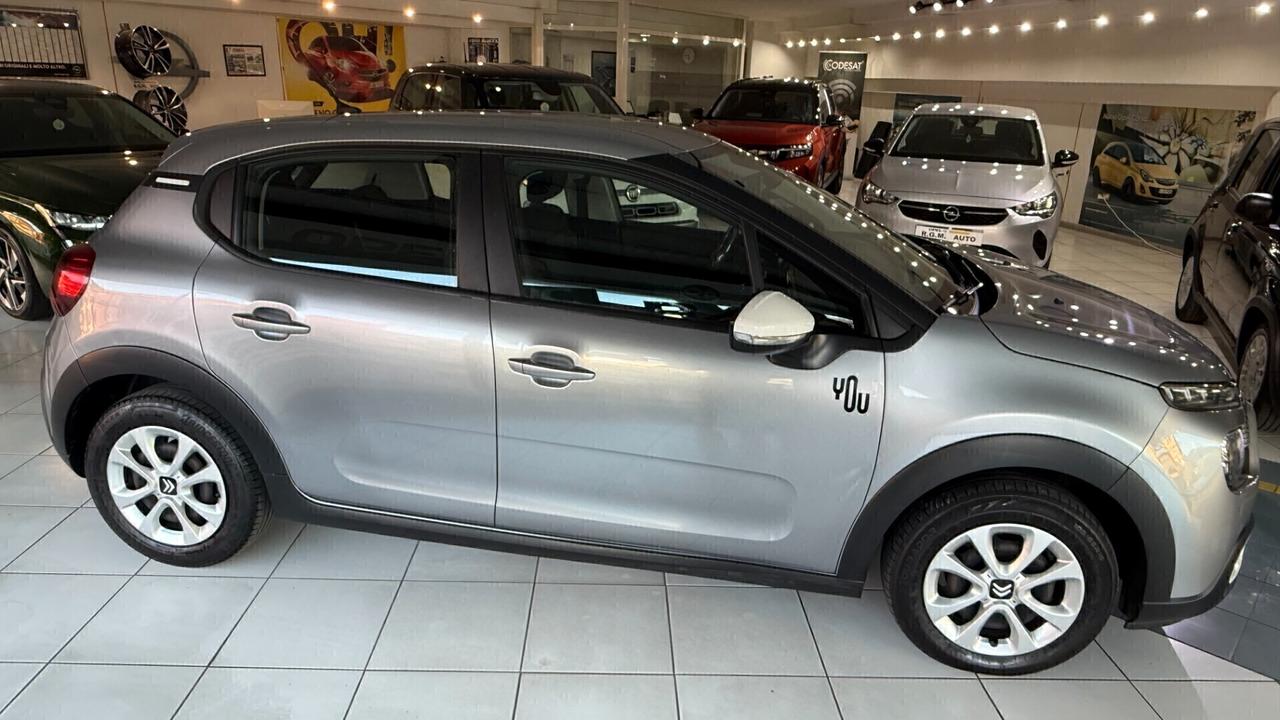 Citroen C3 Citroën 1.2 BENZ/GPL Versione You!