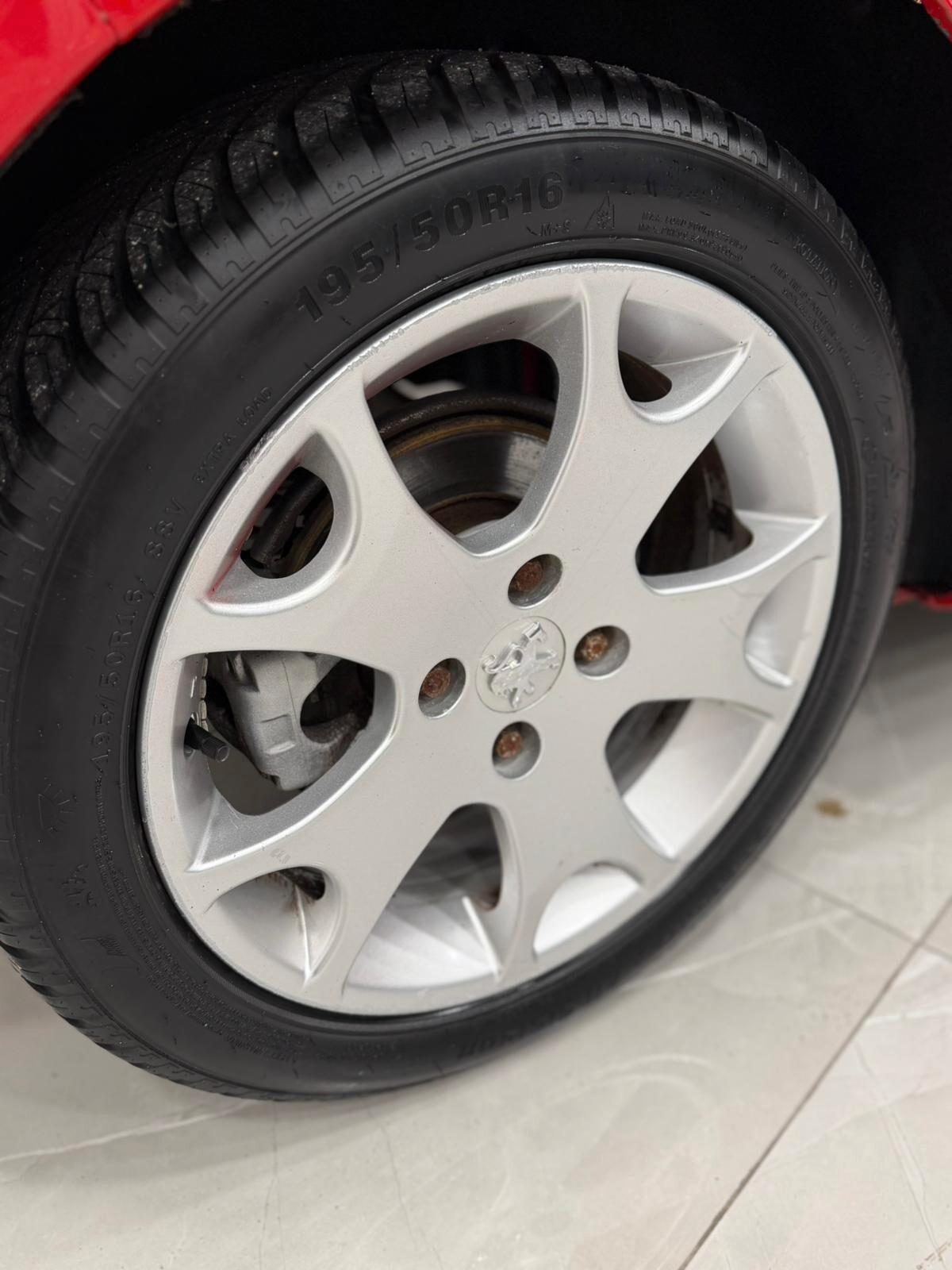 Peugeot 1007 Sport Automatica 110 cv