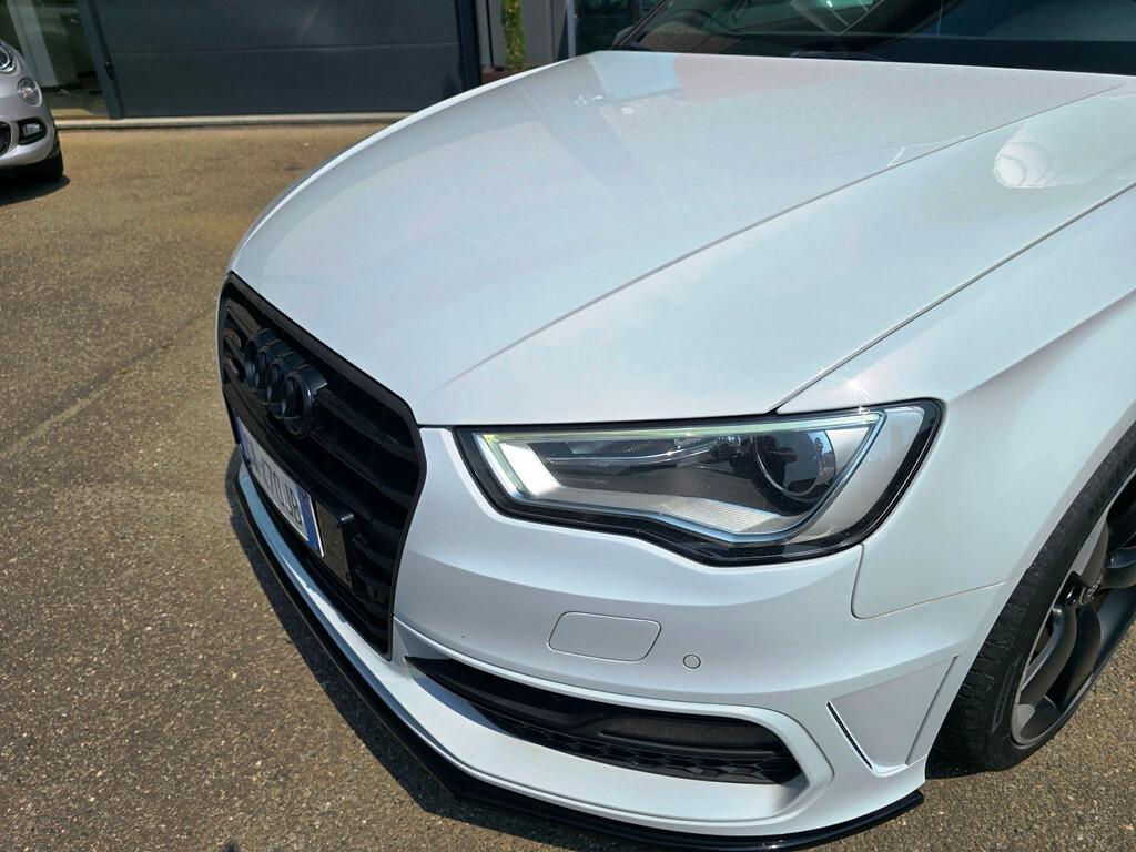 Audi A3 1.8 TFSI 180CV S LINE ESTETICA S3