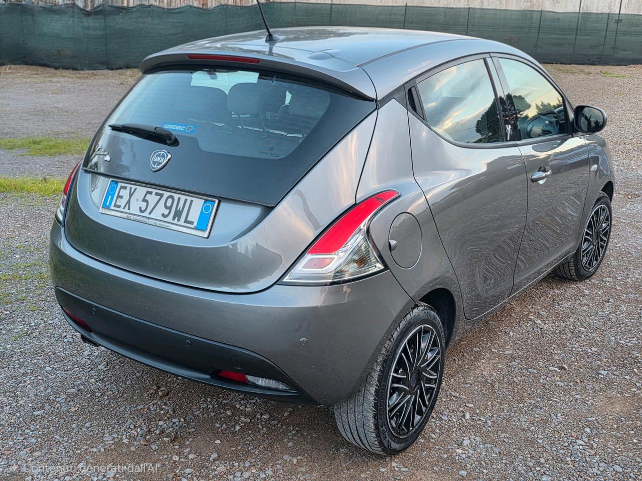 Lancia Ypsilon 1.2 69 CV 5 porte Platinum