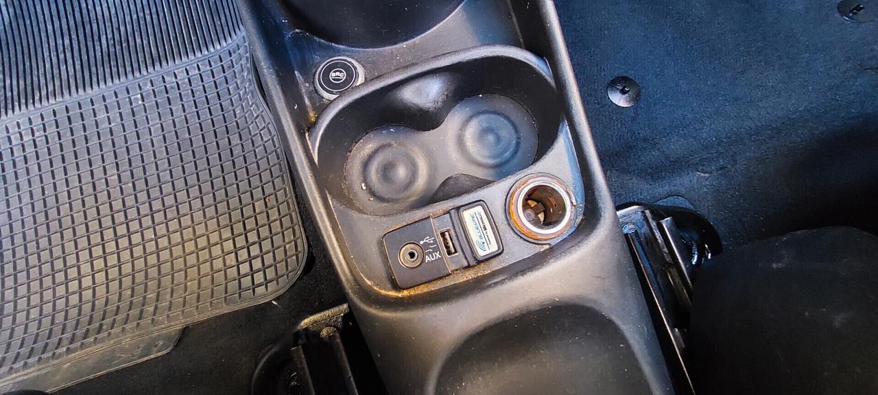 ABARTH 1,4 TURBO 160CV AKRAPOVIC CON IMPIANTO GPL LANDI RENZO NAVIGATORE TELEFONO IMPECCABILE