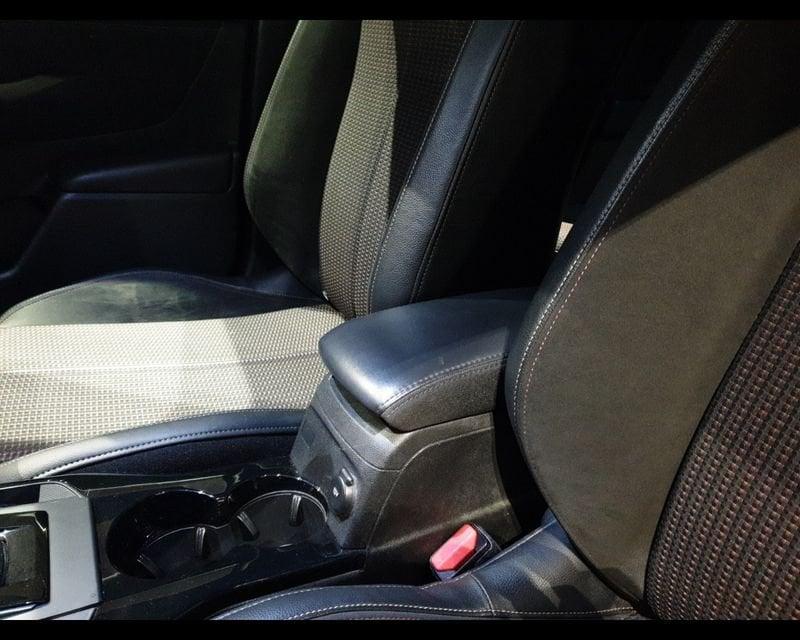 DS DS3 Crossback PureTech 130 aut. Performance Line