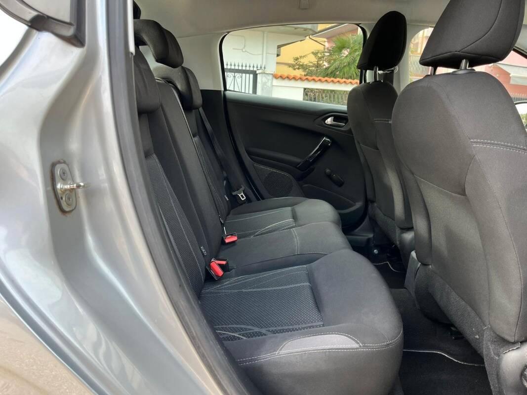 Peugeot 208 1.2 PT (vti) 12v Active 5p