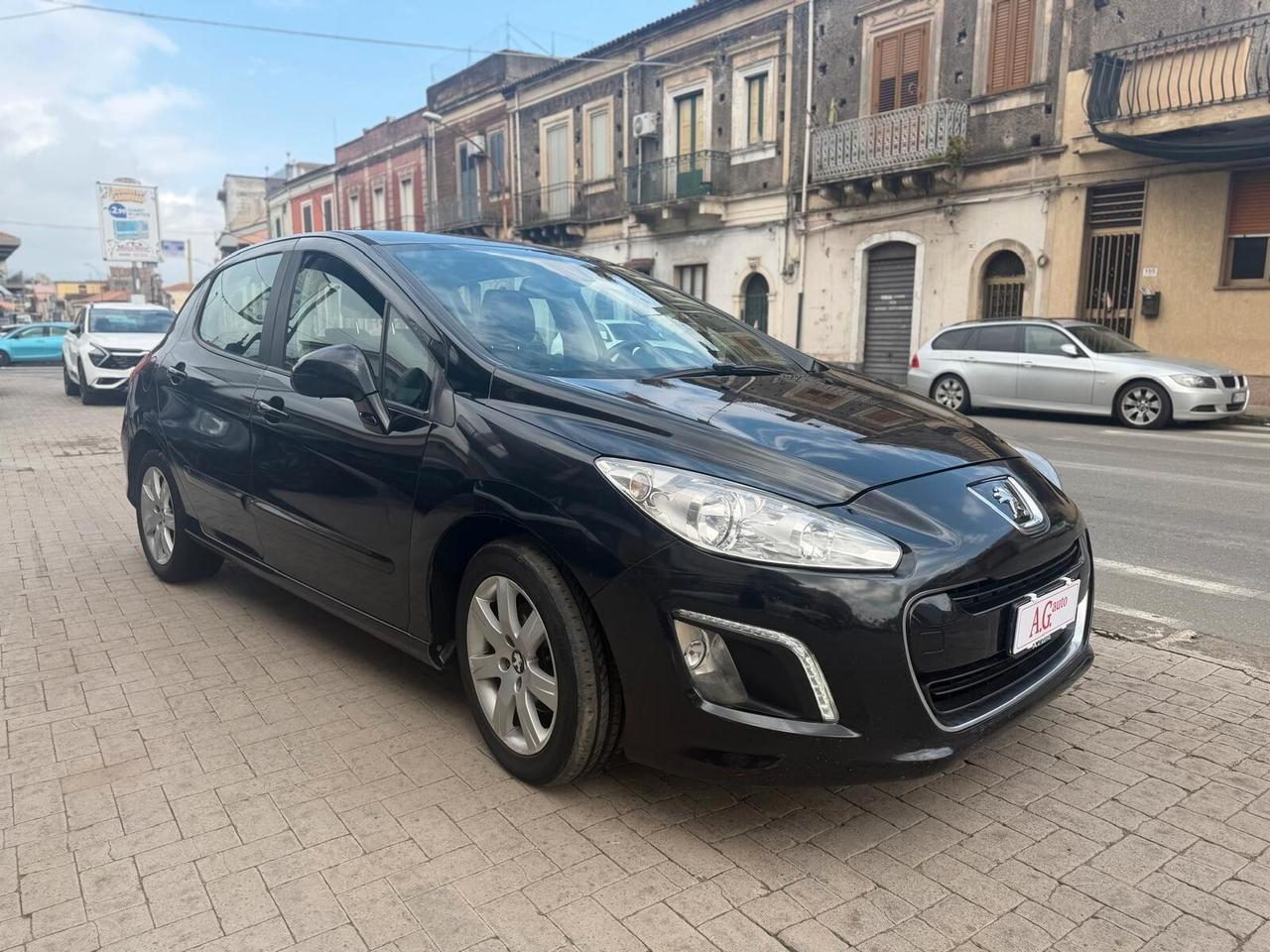 Peugeot 308 1.6 8V e-HDi 112CV Stop&Start 5p. Allure