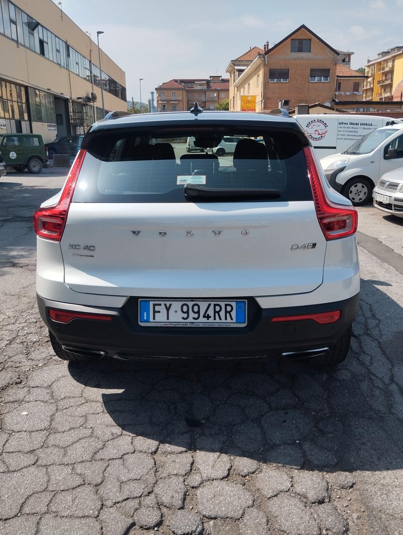 Volvo XC40 D4 AWD Geartronic R-design