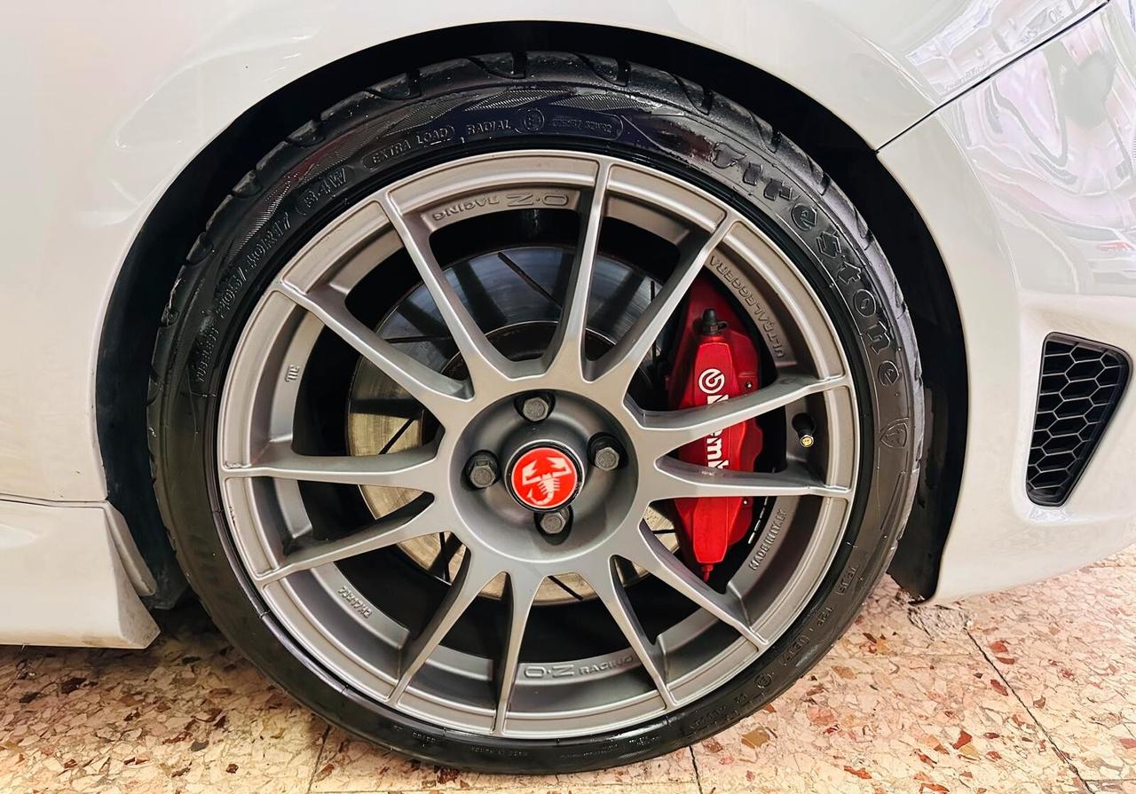 Abarth 500 1.4 Turbo T-Jet 135CV**