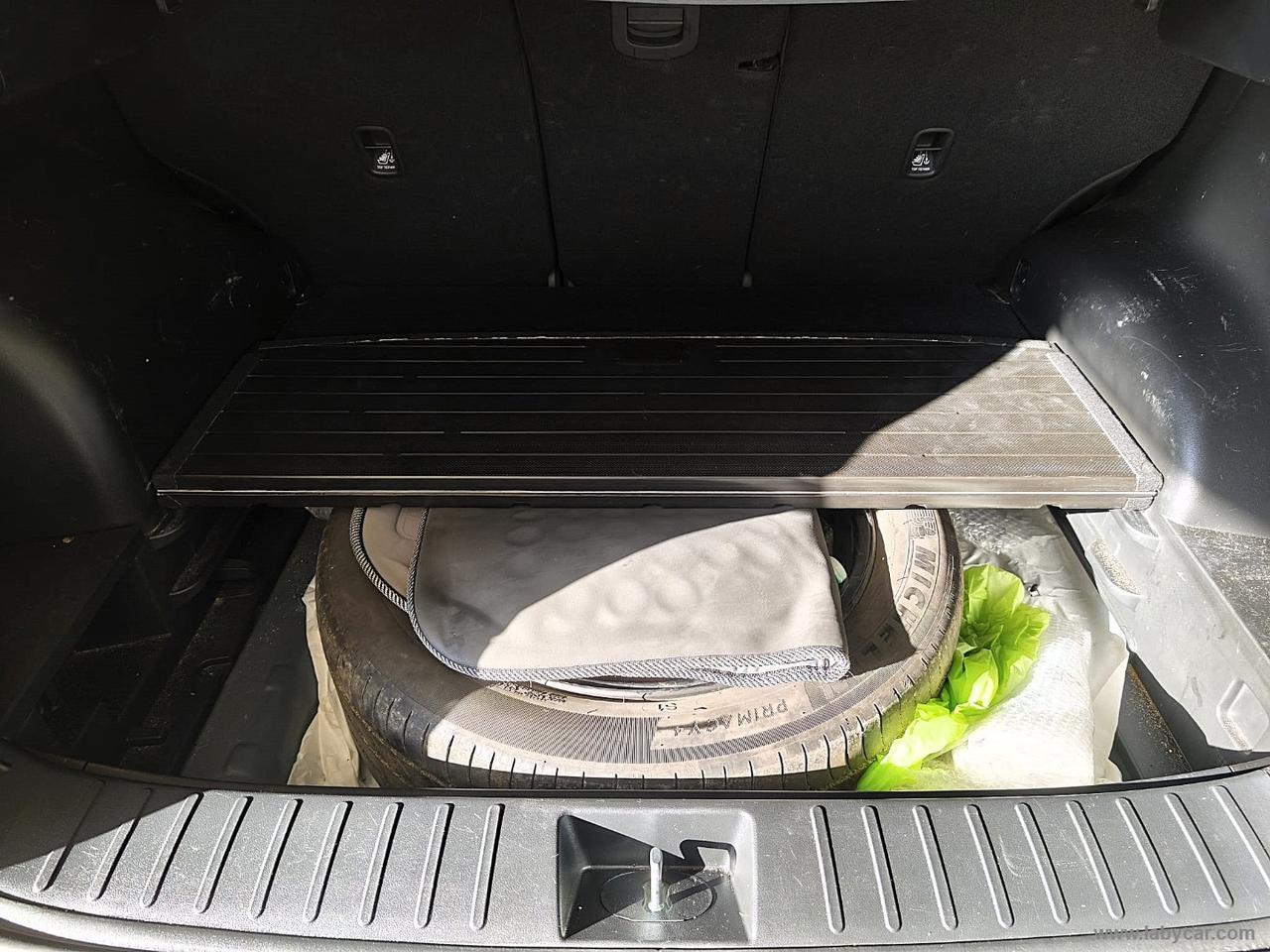 HYUNDAI Tucson 1.6 HEV aut. Exellence IVA ESPOSTA