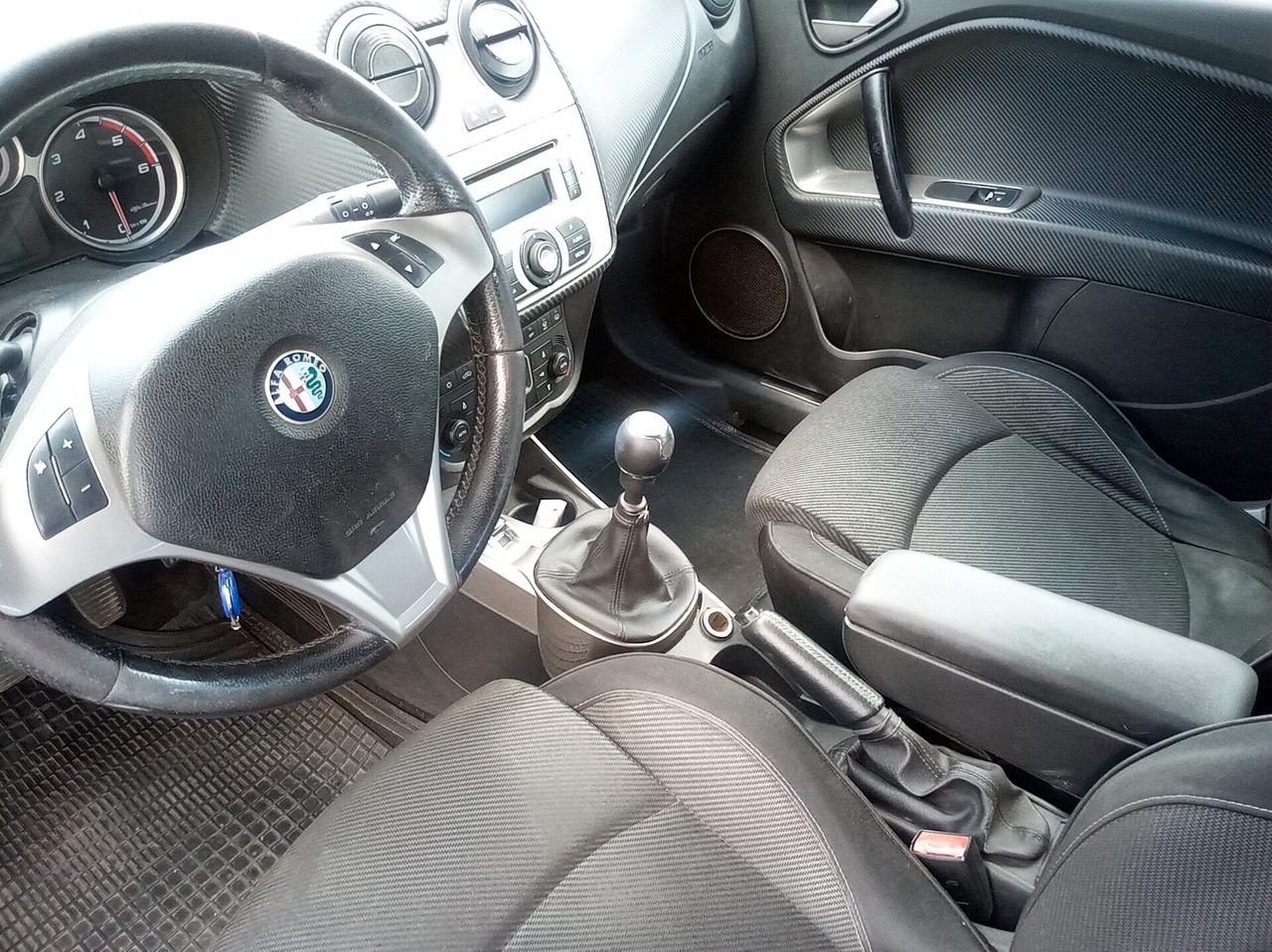 Alfa Romeo MiTo 1.6 JTDm 16V Distinctive Sport Pack