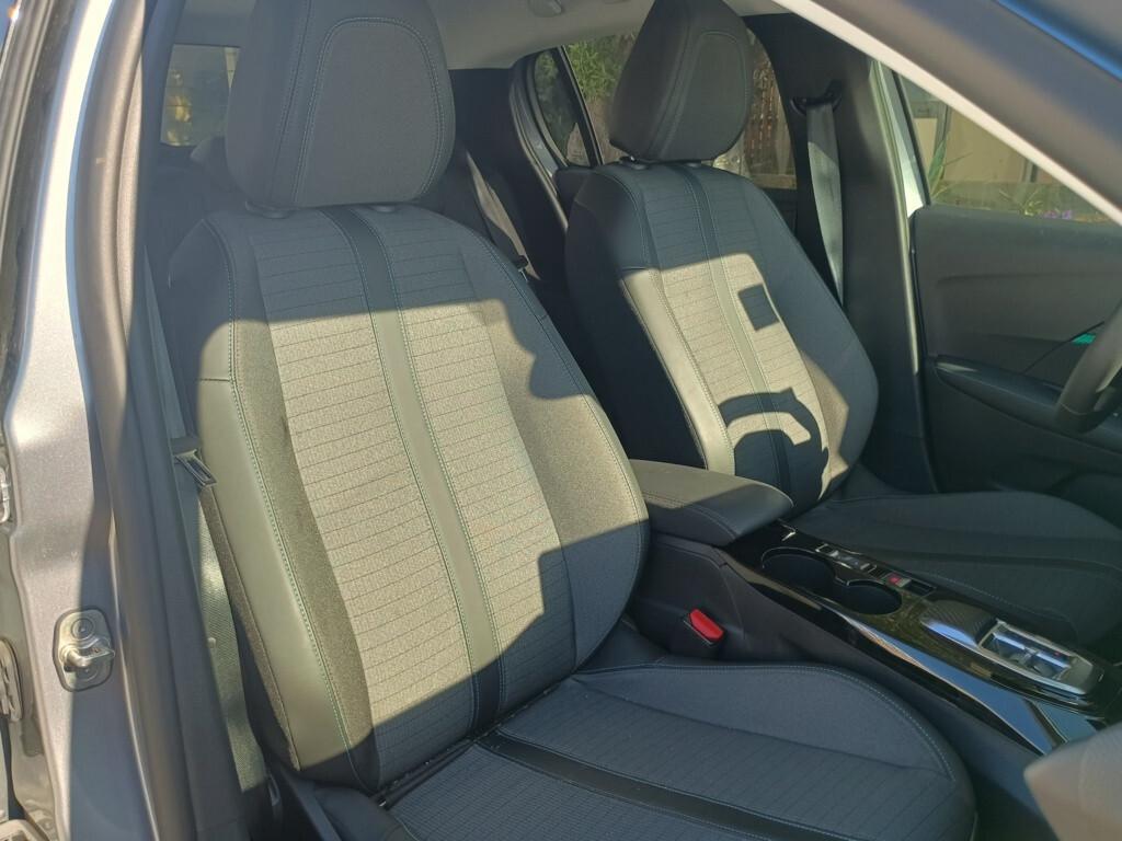 Peugeot 208 1.2 100cv EAT8 Allure Pack