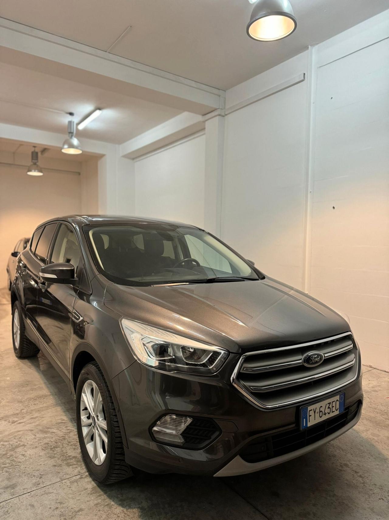 Ford Kuga 1.5 TDCI 120 CV S&S 2WD Powershift Edition