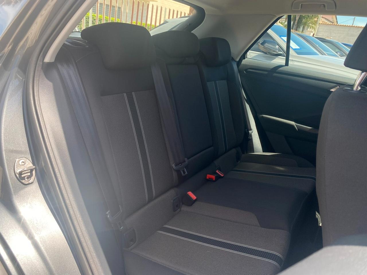 Volkswagen T-Roc Business 1.6 TDI 116CV