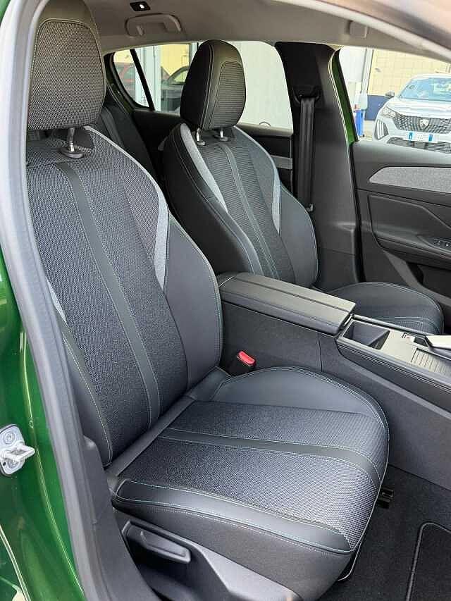 Peugeot 308 Hybrid 136 e-DCS6 Allure