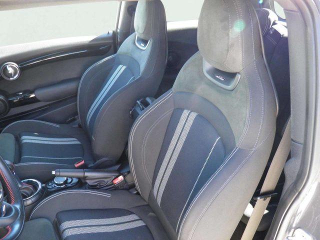 MINI John Cooper Works MINI 2.0 JOHN COOPER WORKS