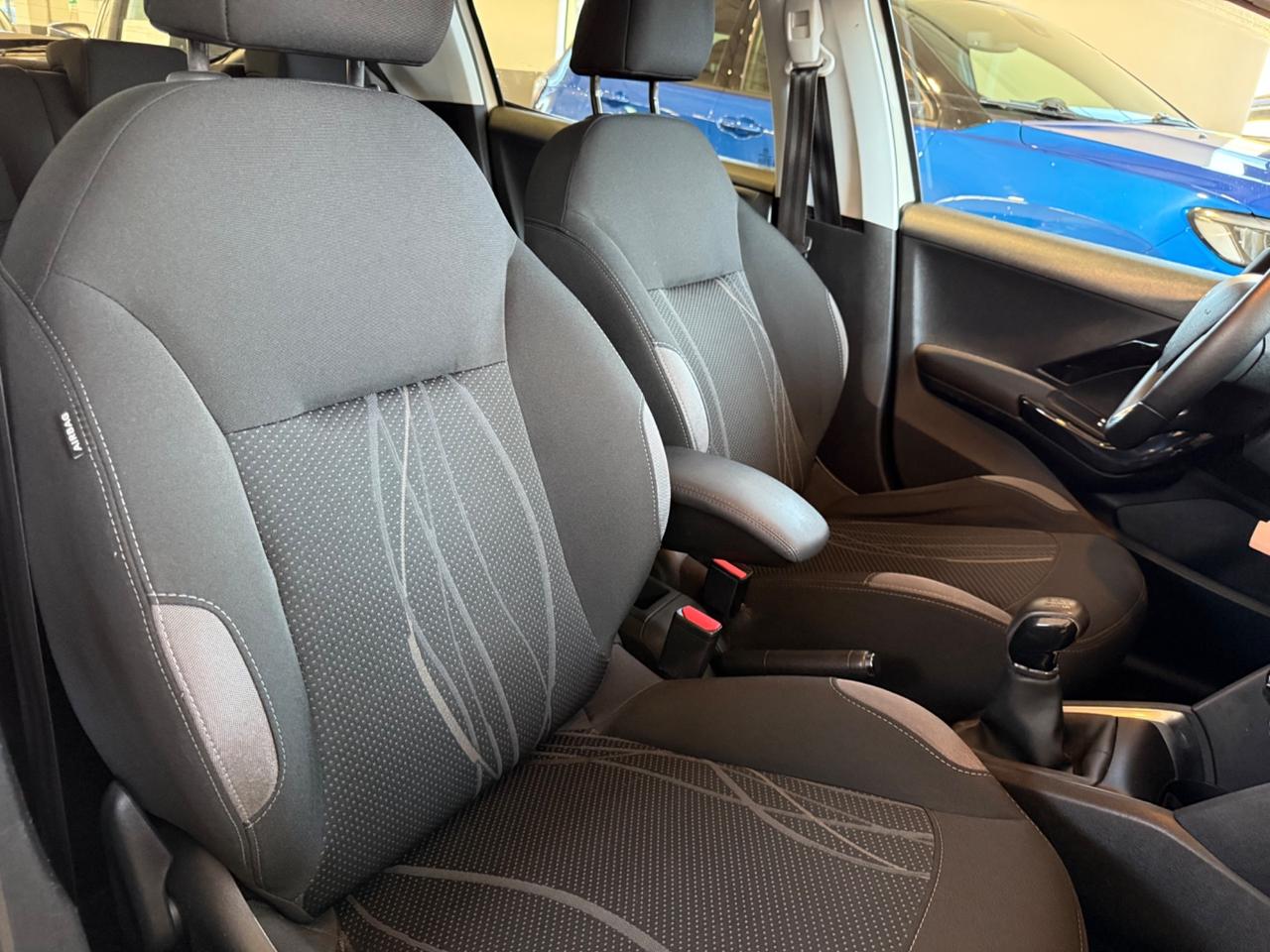 Peugeot 208 1.4 HDi 68 CV 5 porte Active UNICOPROP CINGHIA FATTA
