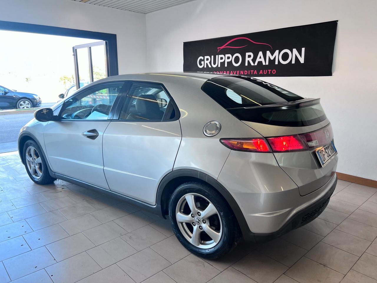 Honda Civic 1.4 i-DSi 5p. Sport