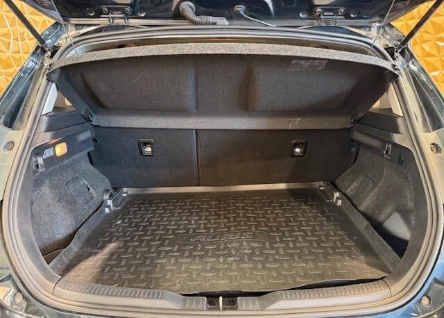 Toyota Auris 1.8 Hybrid Business