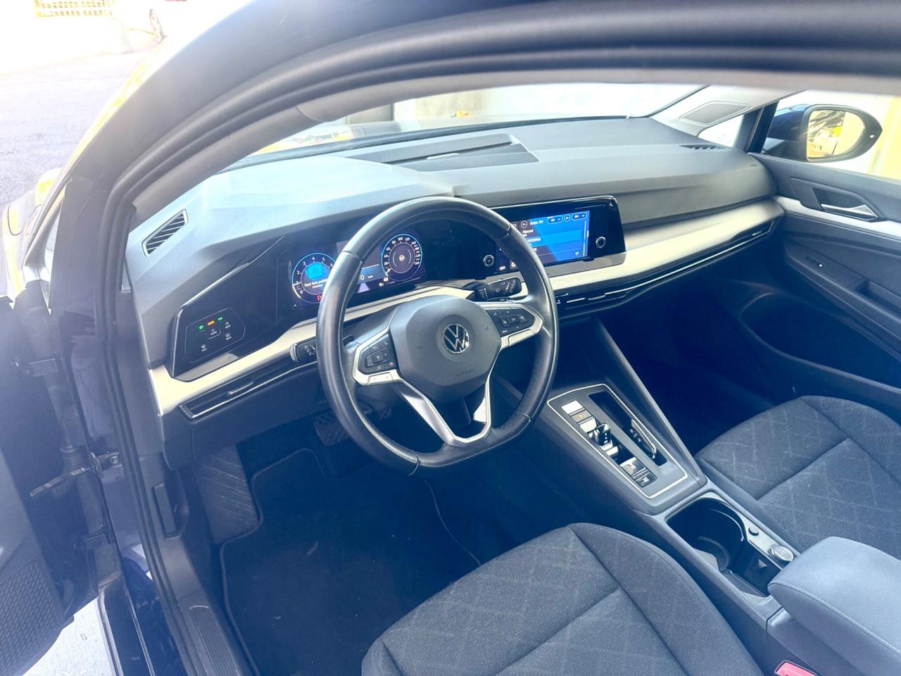 Volkswagen Golf Variant 1.0 eTSI EVO DSG Life