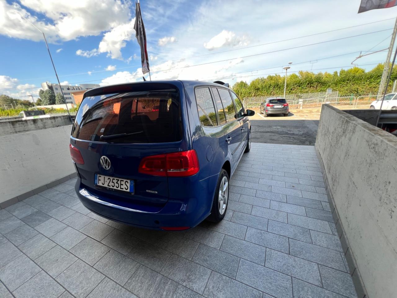 Volkswagen Touran 1.4 TSI DSG Highline EcoFuel