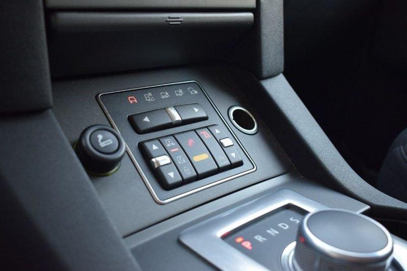 Land Rover Discovery 4 3.0 SDV6 SE 255CV - 7 POSTI