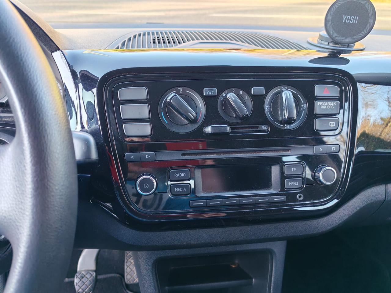 Volkswagen up! 1.0 5p. take