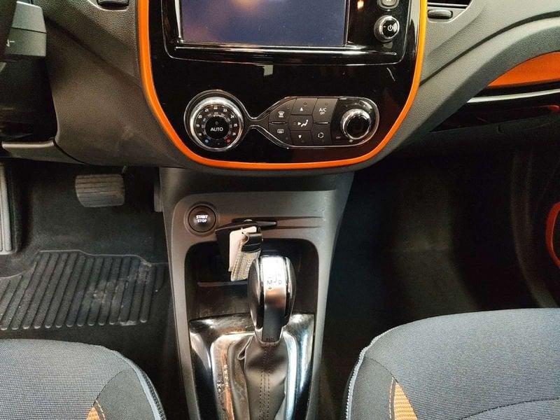 Renault Captur 1.2 tce Intens (energy r-link) s&s 120cv edc E6
