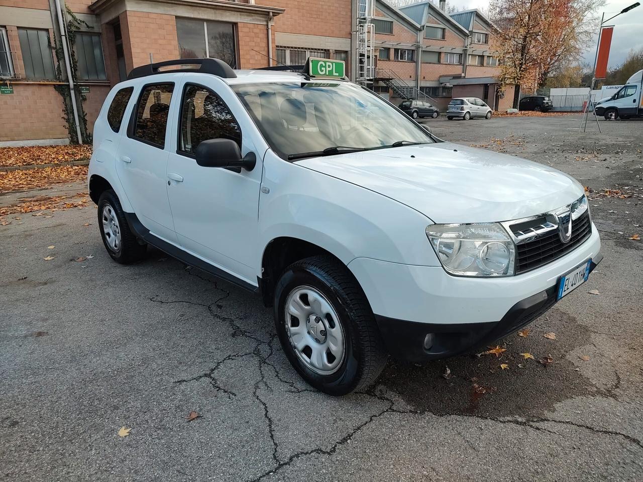 Dacia Duster 1.6 110CV 4x2 GPL Lauréate, EURO 5A, CON SCADENZA 2032, OK NEOPATENTATI, GARANZIA L.12 MESI