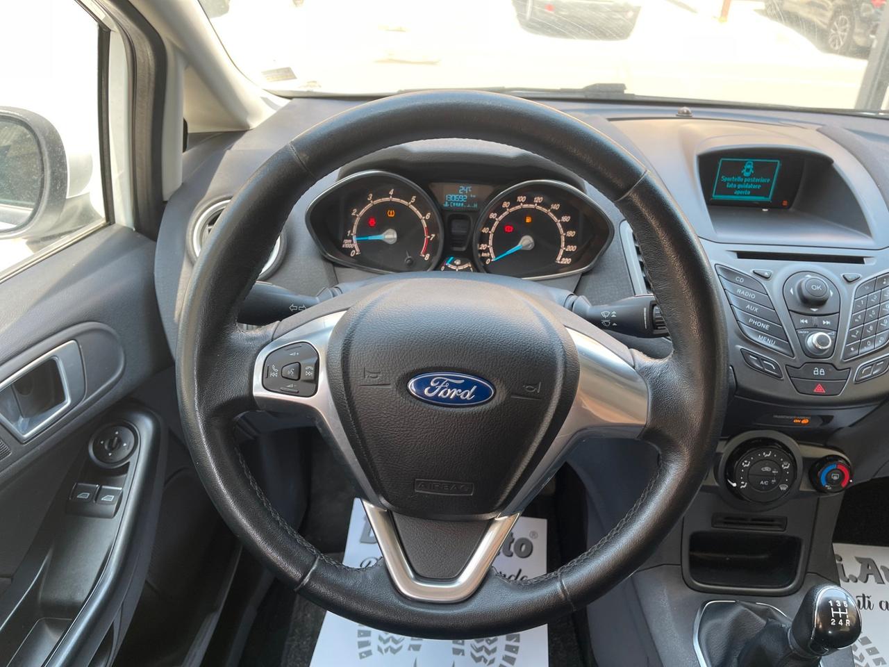 Ford Fiesta 1.4 5 porte GPL Business
