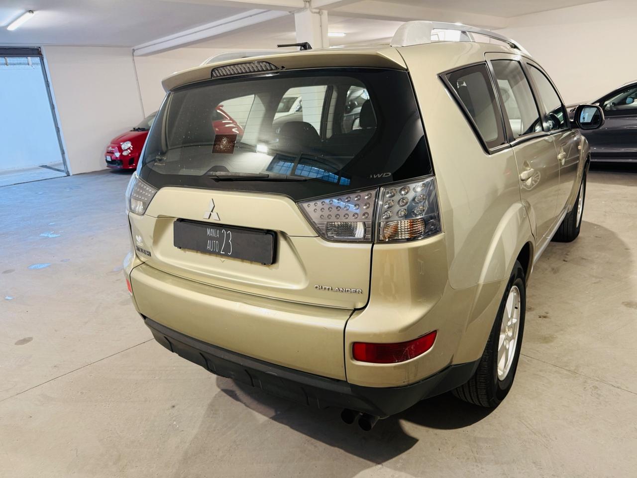 Mitsubishi Outlander 2.0 DI-D Intense DPF