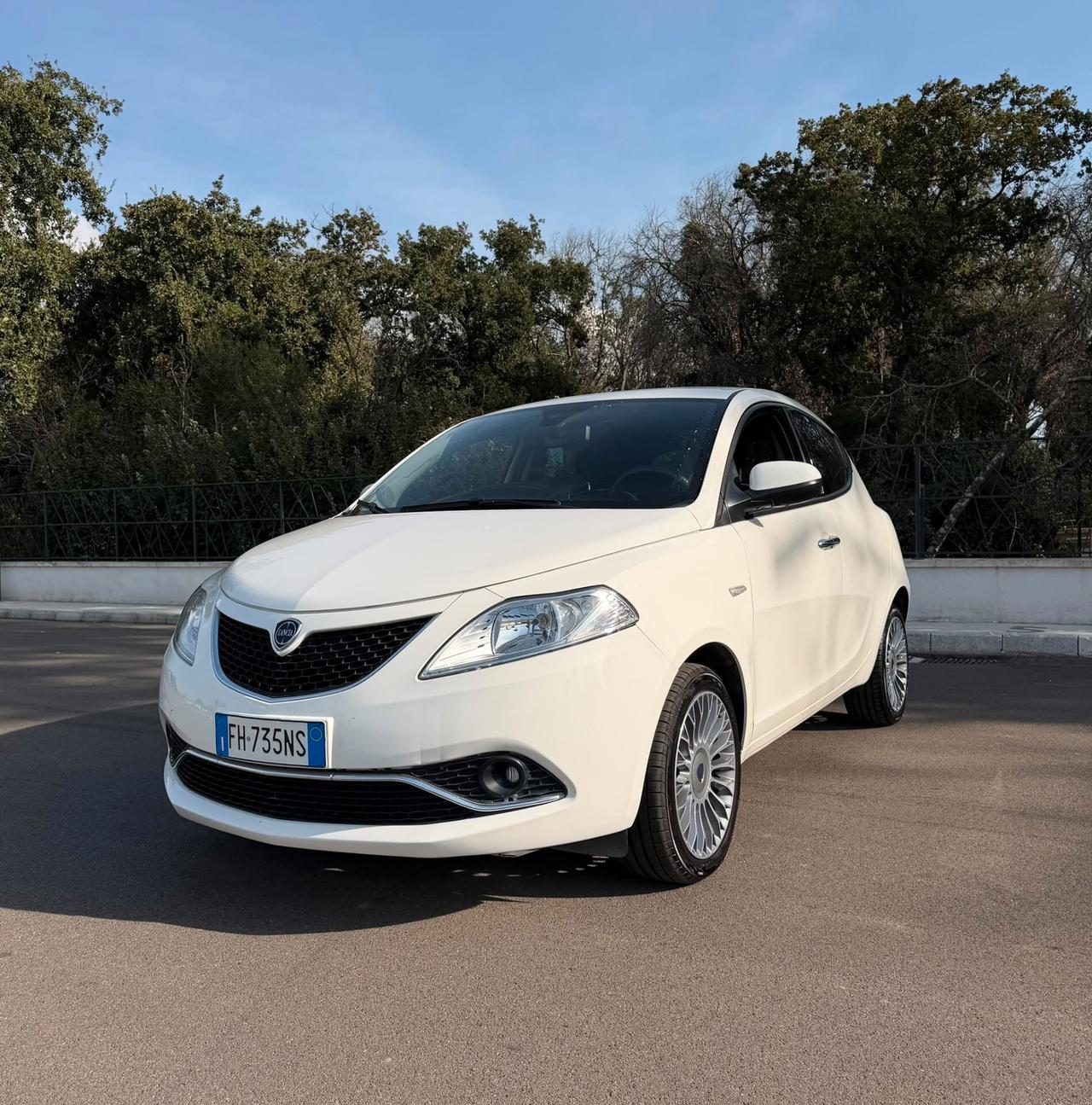 Lancia Ypsilon 1.3 MJT 16V 95 CV 5 porte S&S Gold