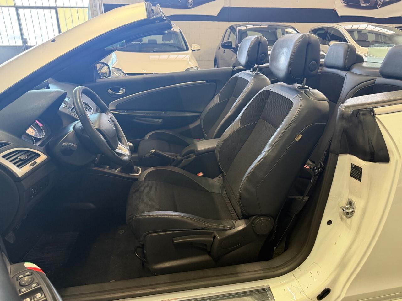 Renault Megane Mégane CABRIOLET-1.9 dCi 130CV Dynamique Cabriolet