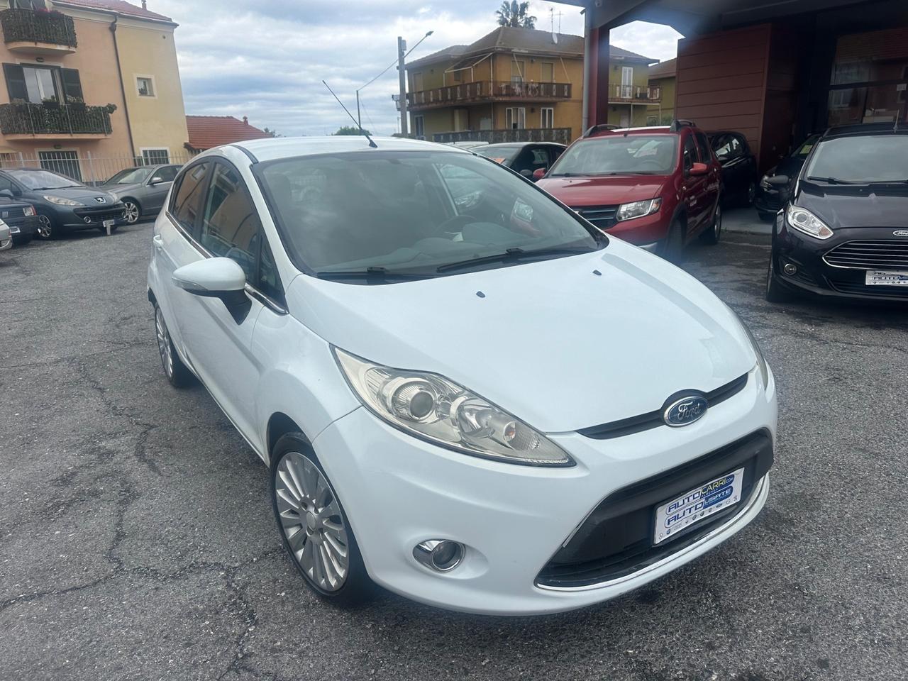 Ford Fiesta 1.4 TDCi 5p. Titanium