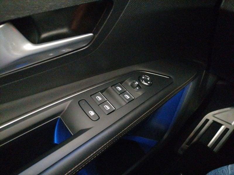 Peugeot 3008 1.6 hybrid phev GT Pack 225cv e-eat8