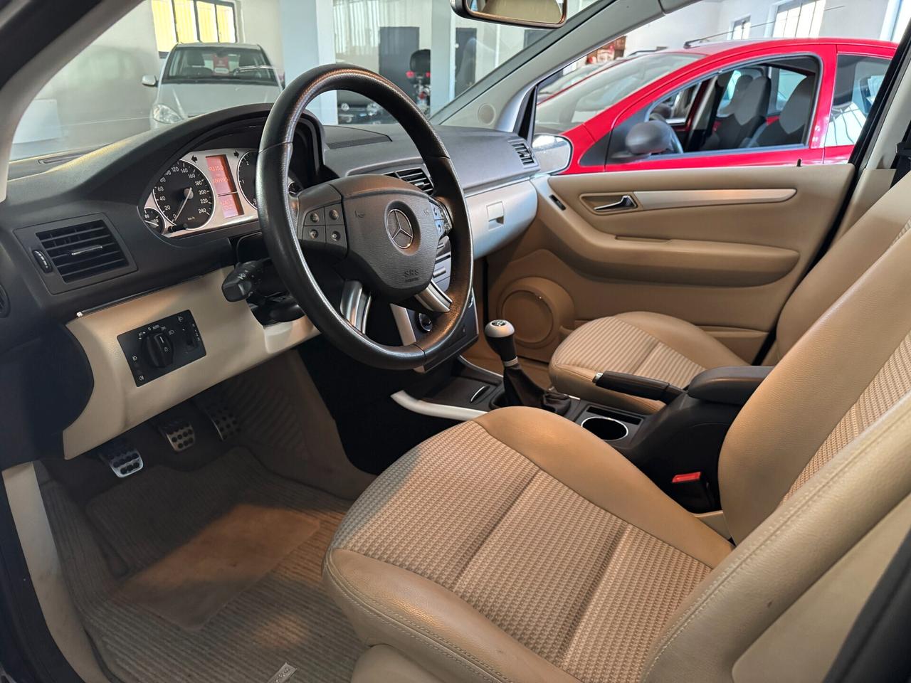 Mercedes-benz B 180 CDI Chrome Neopatentati