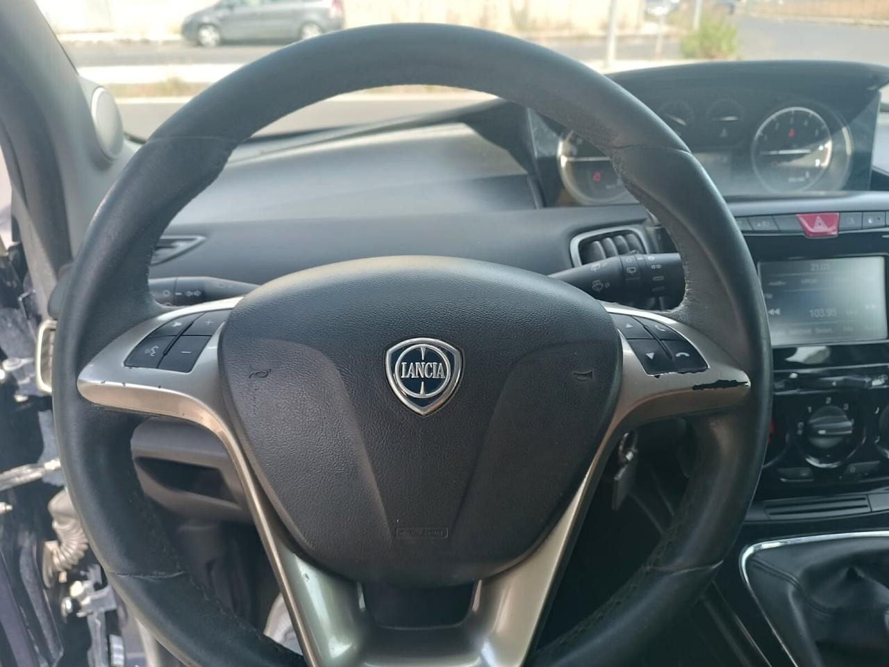 Lancia Ypsilon 1.2 69 CV 5 porte GPL Ecochic Opening Edition