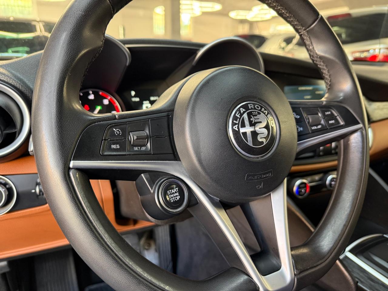 Alfa Romeo Giulia 2.2 JTDM Business - FABIANOAUTO