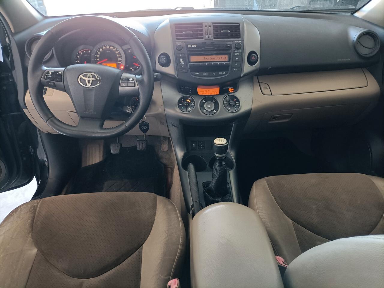 Toyota RAV 4 Crossover 2.2 D-4D 150 CV Lounge 03/2012