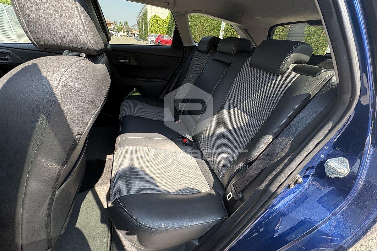 TOYOTA Auris Touring Sports 1.8 Hybrid Lounge