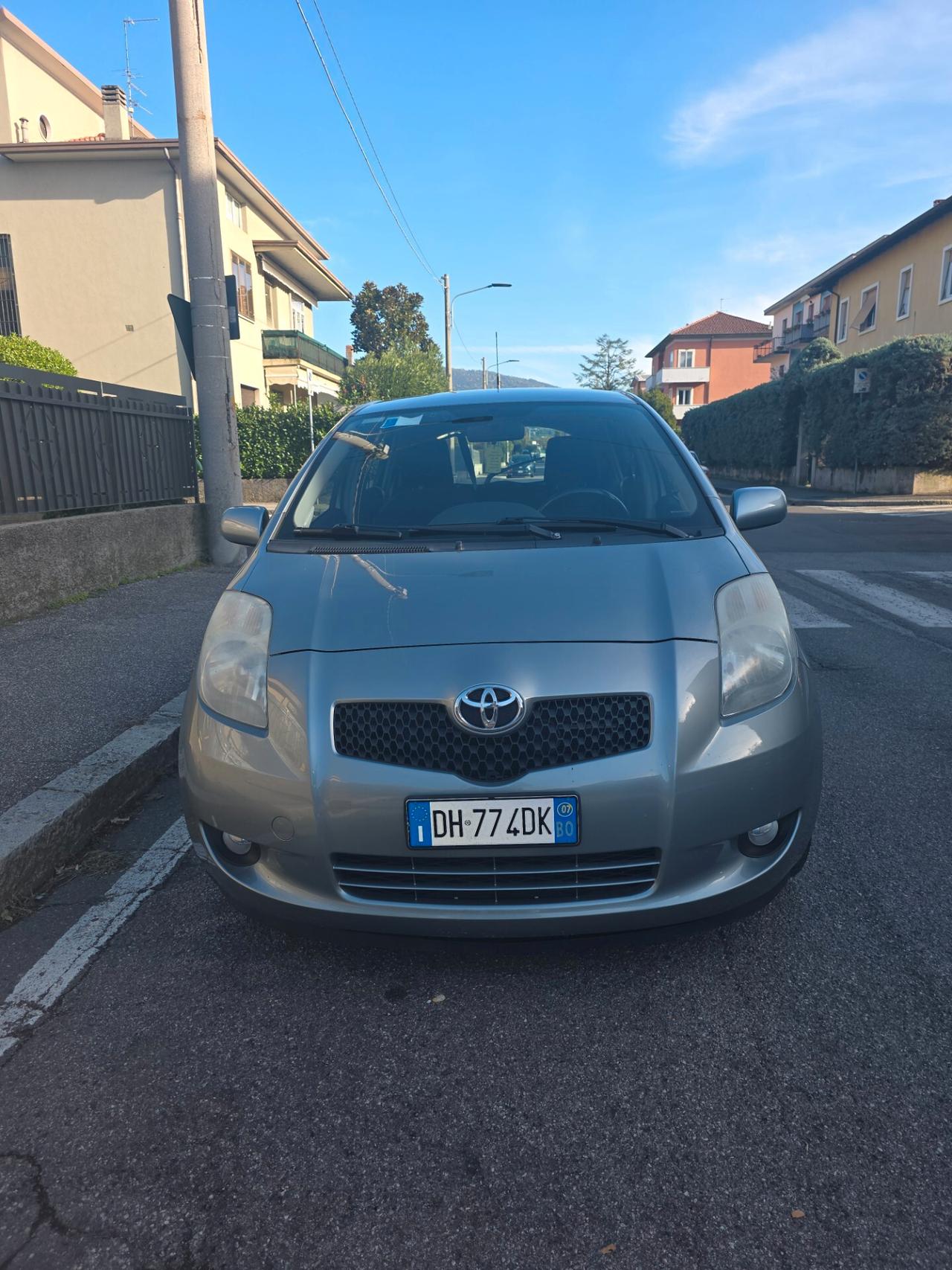 Toyota Yaris 1.0 5 porte OK NEOPATENTATI
