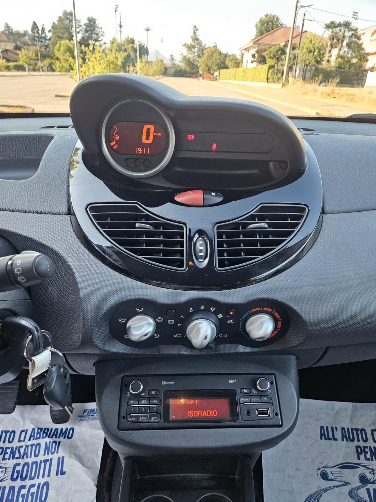 Renault Twingo 1.1 neopatentati