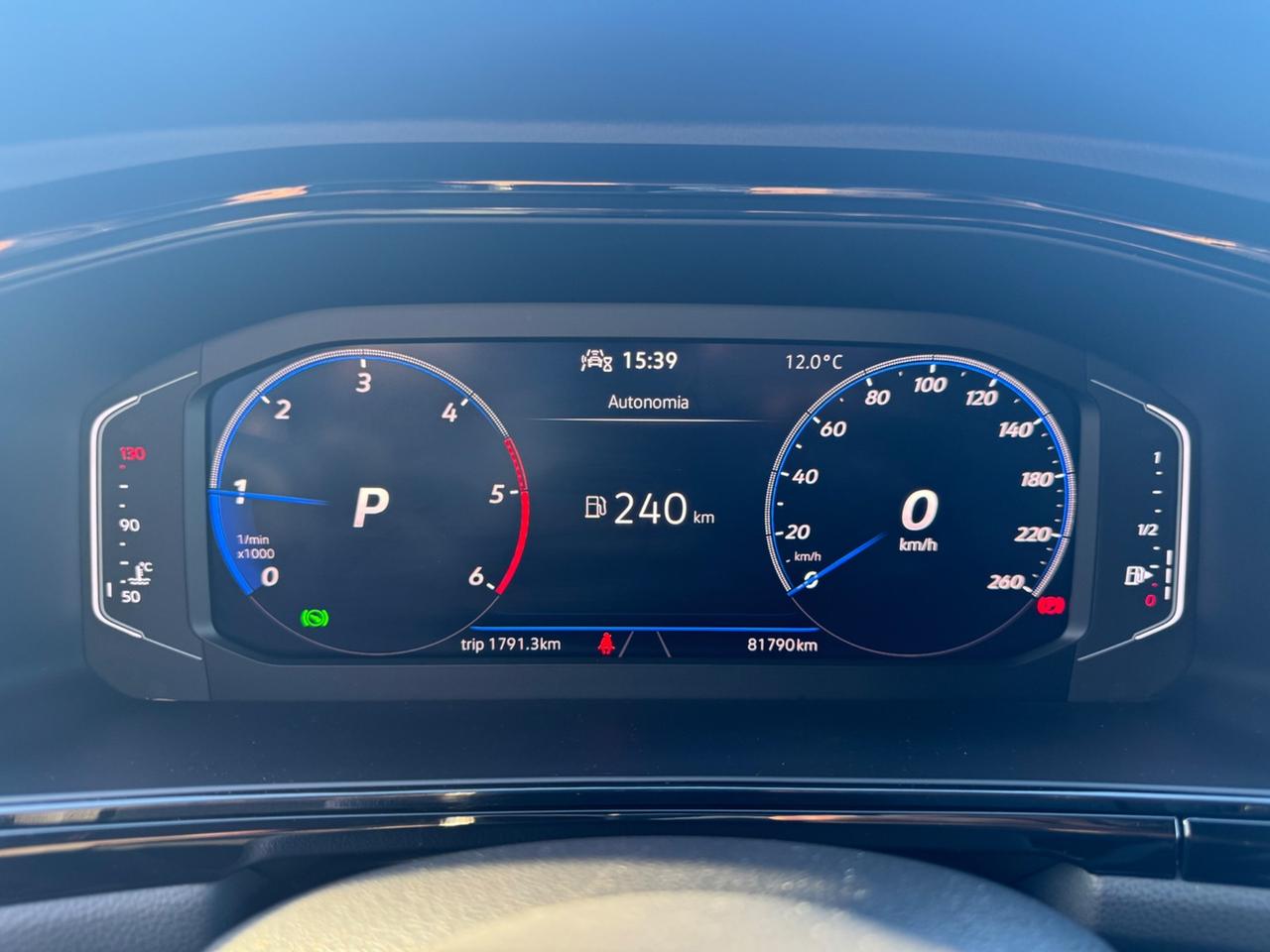 Volkswagen T-Roc 2.0 TDI SCR 150 CV DSG R-Line Full Black