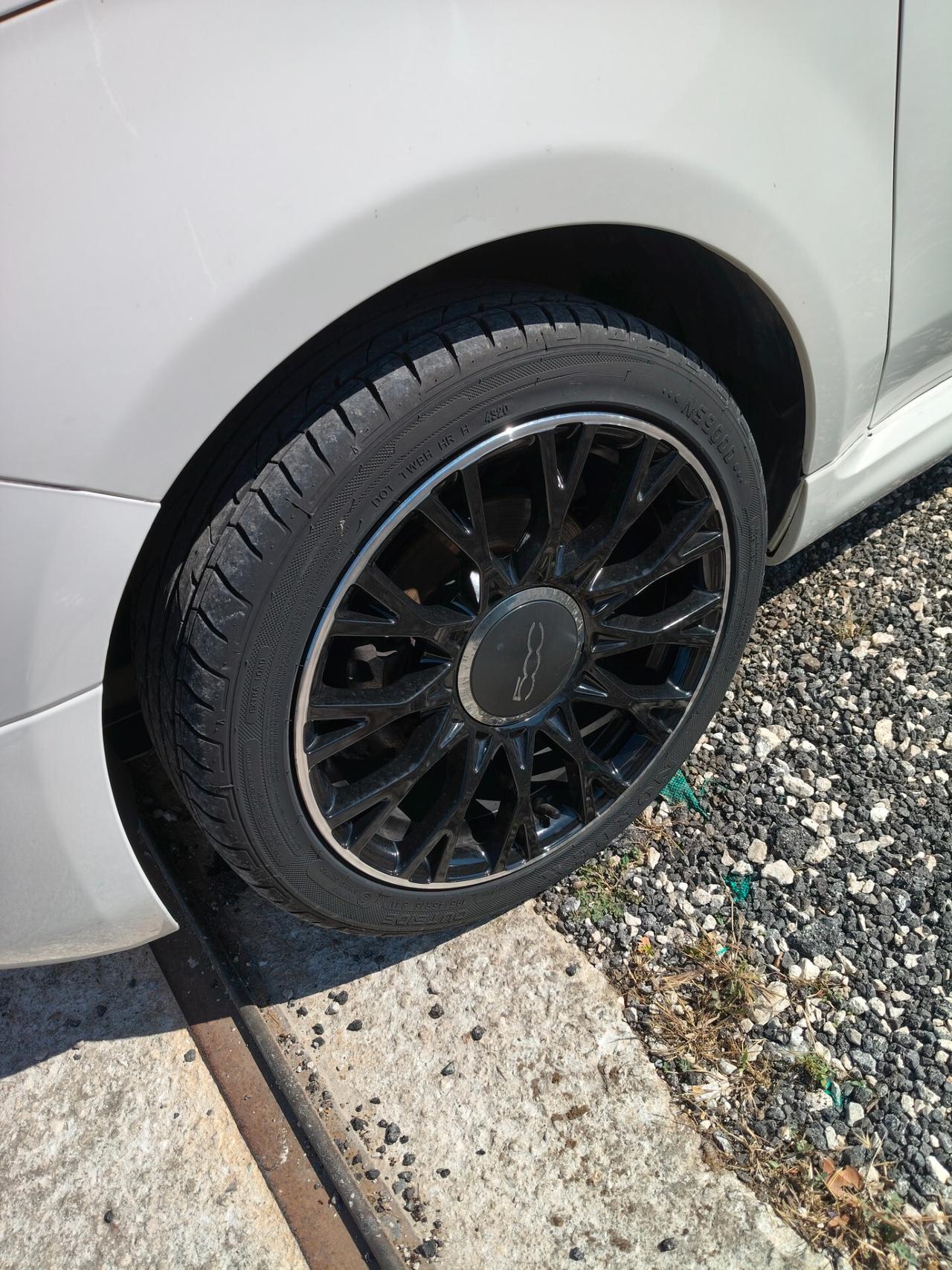 Fiat 500 1.0 Hybrid Dolcevita