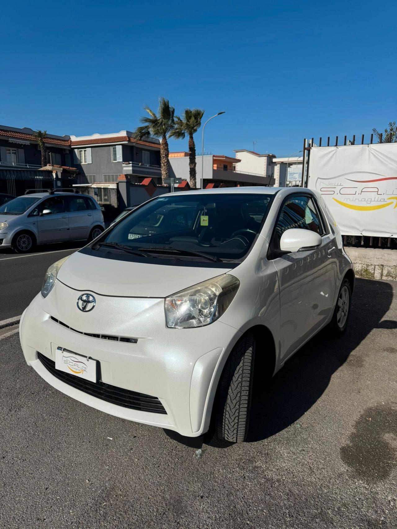 Toyota iQ 1.0